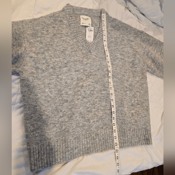 Abercrombie & Fitch Womens NWT Dad V-Neck Sweater Gray Size XS - Picture 4 of 11